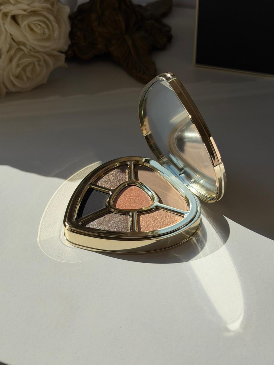 DOLCE&GABBANA Ever Icon Eye Palette (03)
10H Multi-Finish Day To Night Eyeshadow