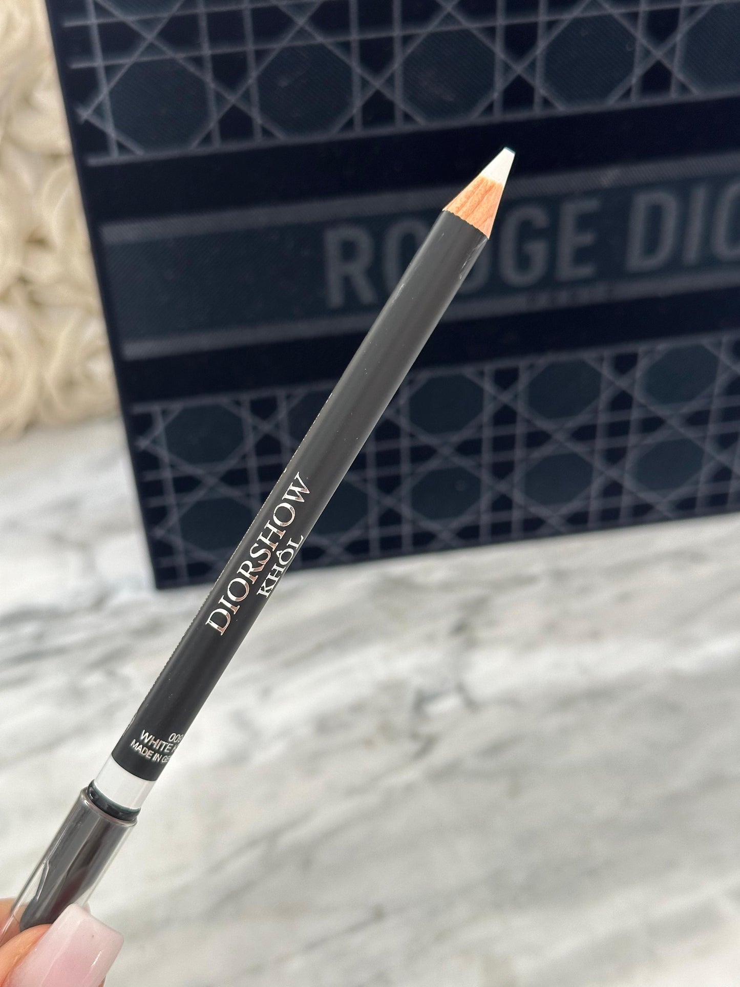 DIOR Diorshow Khôl Waterproof
High Intensity Pencil With Sponge And Sharpener