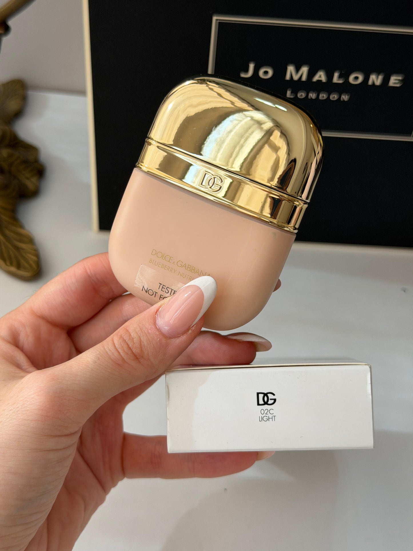 DOLCE&GABBANA Blueberry Nutri-Tint (02C)
Hydra-Glow & Fresh Skin Tint Sunscreen Broad Spectrum SPF20