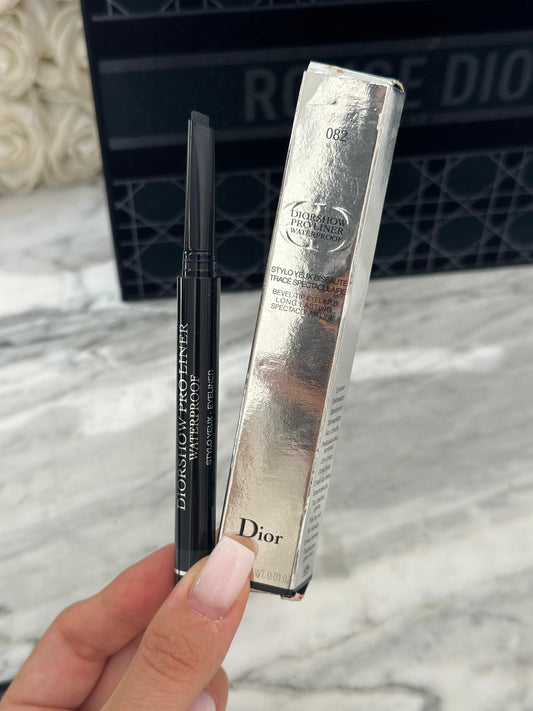 DIOR
Diorshow Waterproof Pro Liner Eyeliner