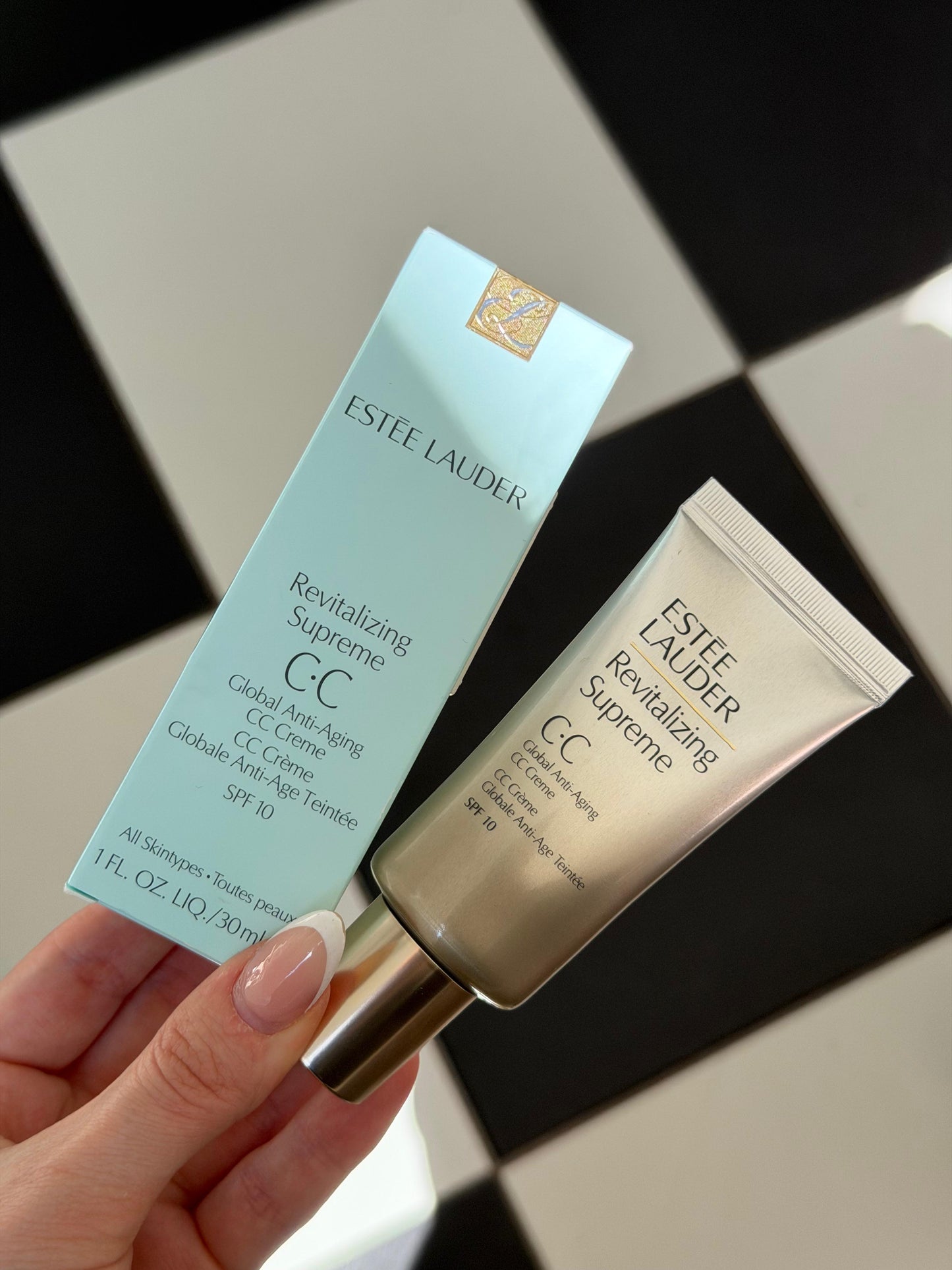 ESTEE LAUDER Revitalizing Supreme CC Creme Global Anti-Aging SPF10