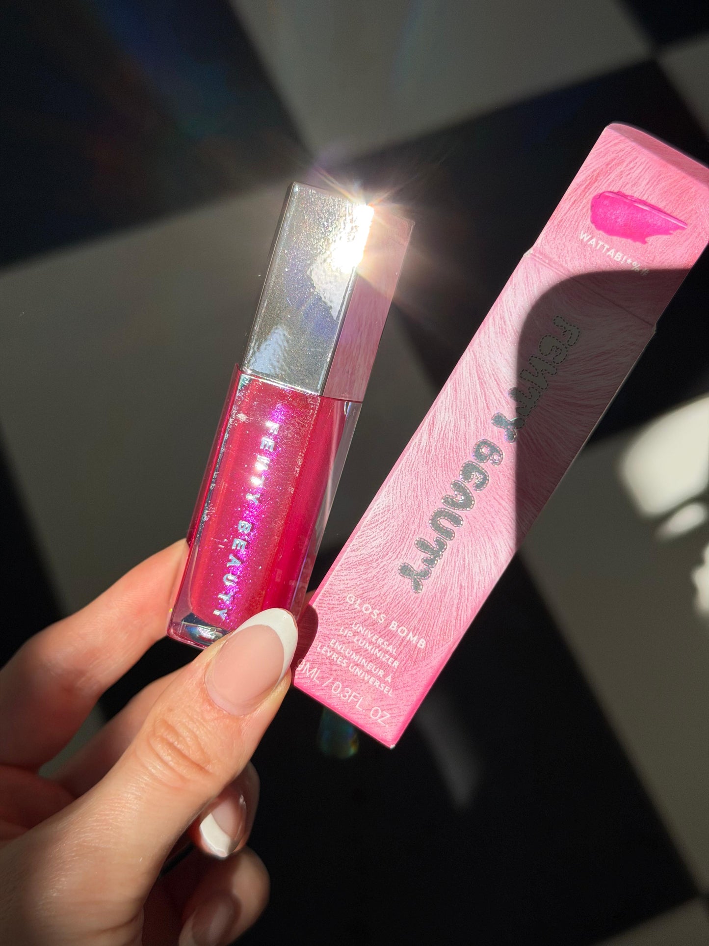 FENTY BEAUTY Gloss Bomb Universal Lip Luminizer - Wattab!*%#