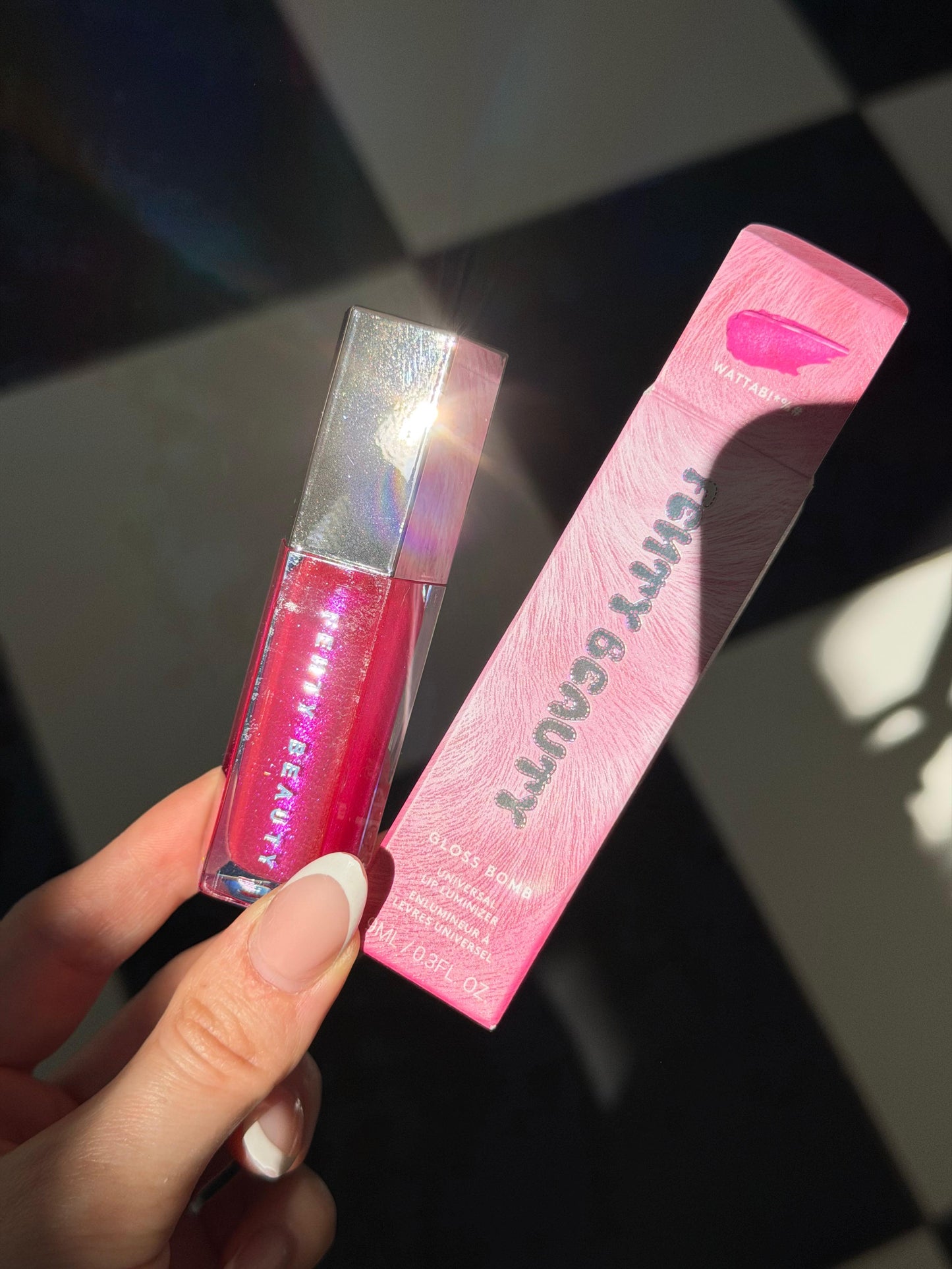 FENTY BEAUTY Gloss Bomb Universal Lip Luminizer - Wattab!*%#