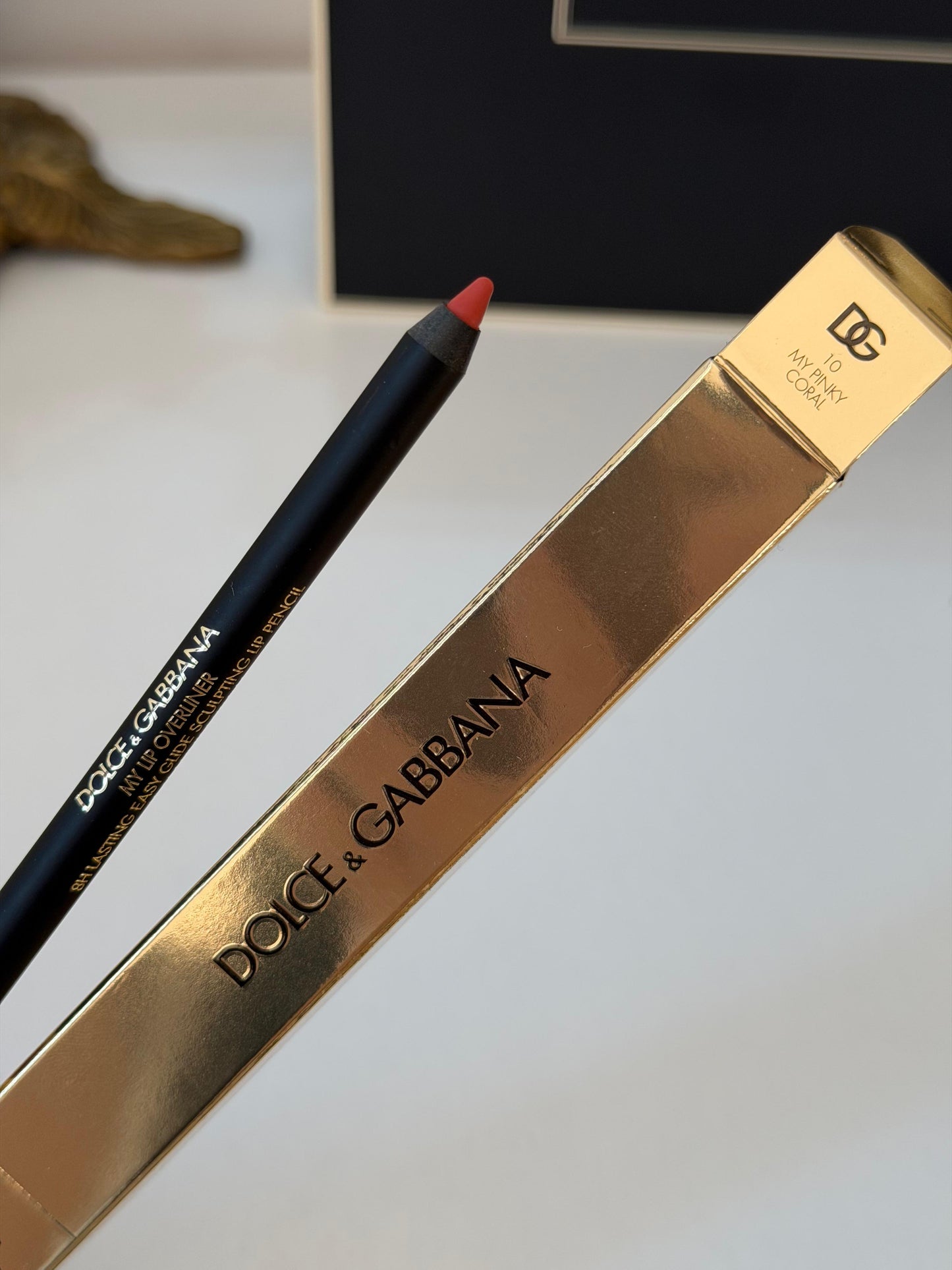 DOLCE&GABBANA My Lip Overliner
8H Lasting Easy Glide Sculpting Lip Pencil (10)