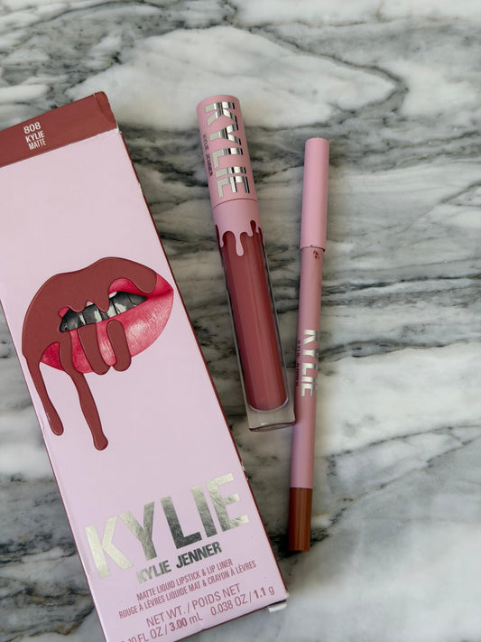 KYLIE JENNER Matte Lip Kit - Lip Liner & Liquid Lipstick (808)