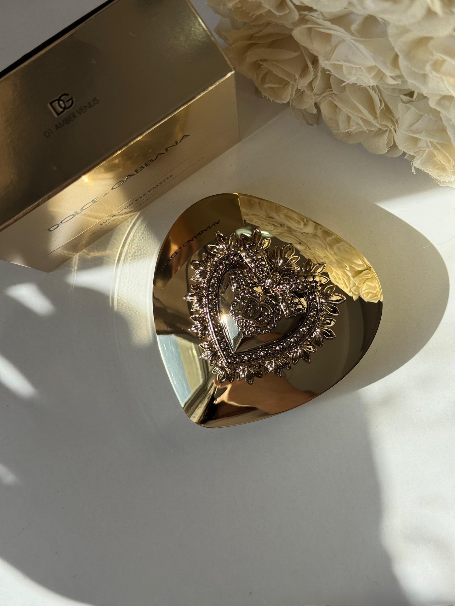 DOLCE&GABBANA Ever Icon Eye Palette (01)
10H Multi-Finish Day To Night Eyeshadow