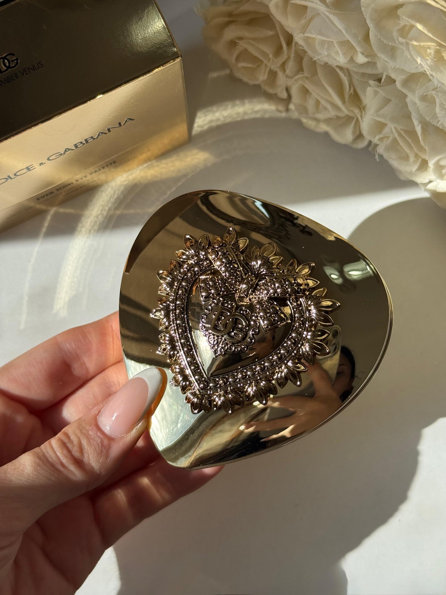 DOLCE&GABBANA Ever Icon Eye Palette (01)
10H Multi-Finish Day To Night Eyeshadow