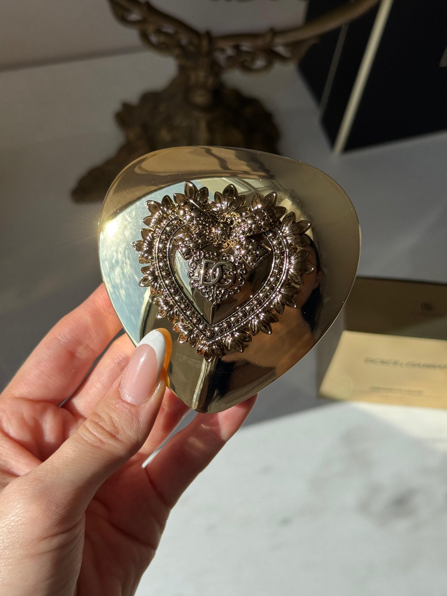 DOLCE&GABBANA Ever Icon Eye Palette (01)
10H Multi-Finish Day To Night Eyeshadow