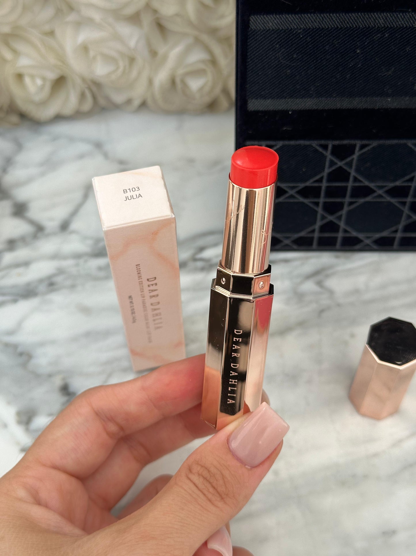 DEAR DAHLIA Blooming Edition
Lip Paradise Color Balm - Lip Balm