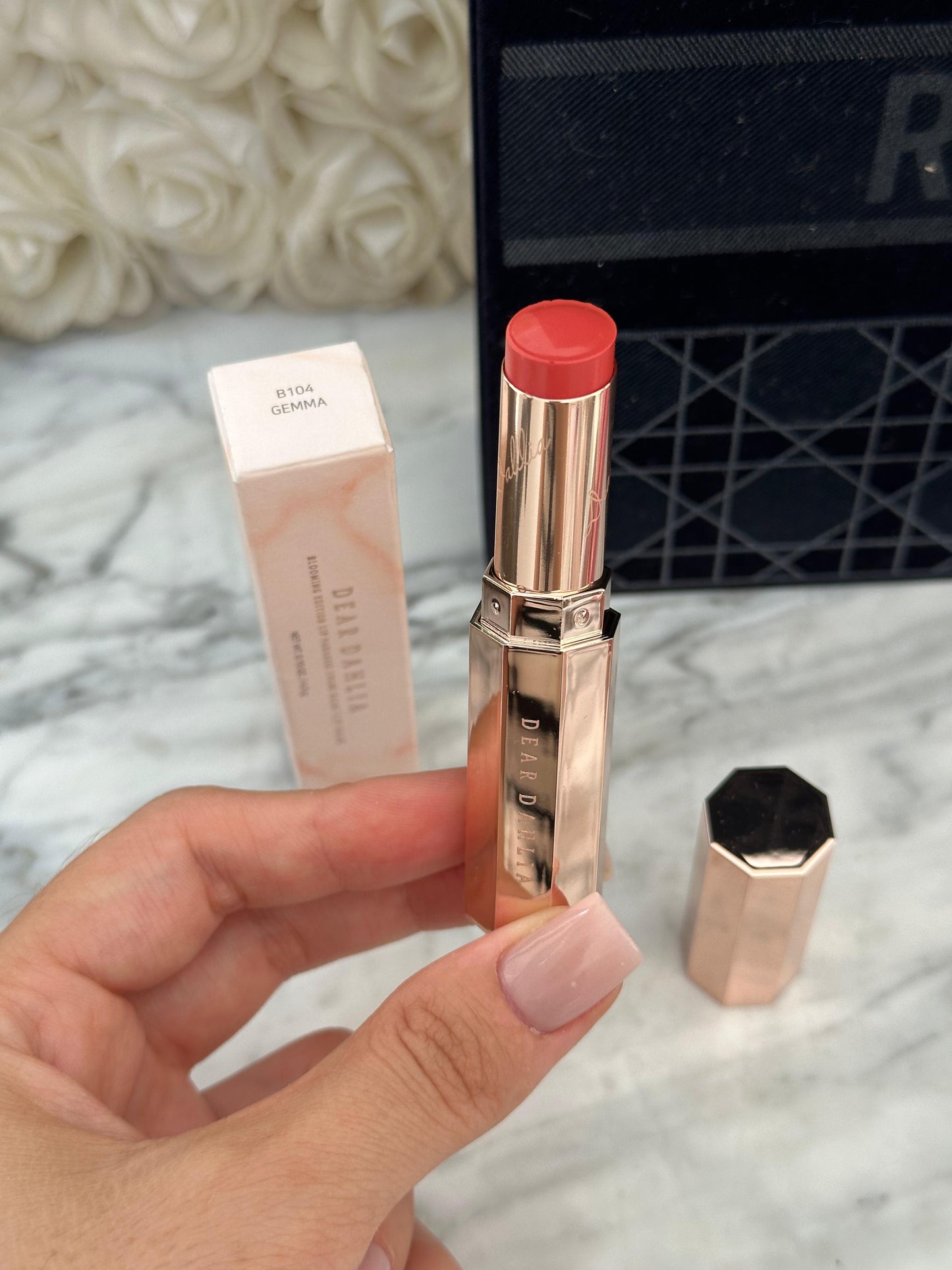 DEAR DAHLIA Blooming Edition
Lip Paradise Color Balm - Lip Balm