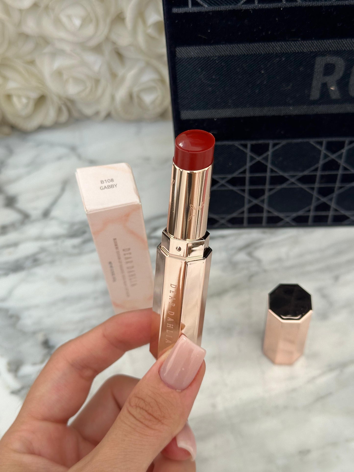 DEAR DAHLIA Blooming Edition
Lip Paradise Color Balm - Lip Balm