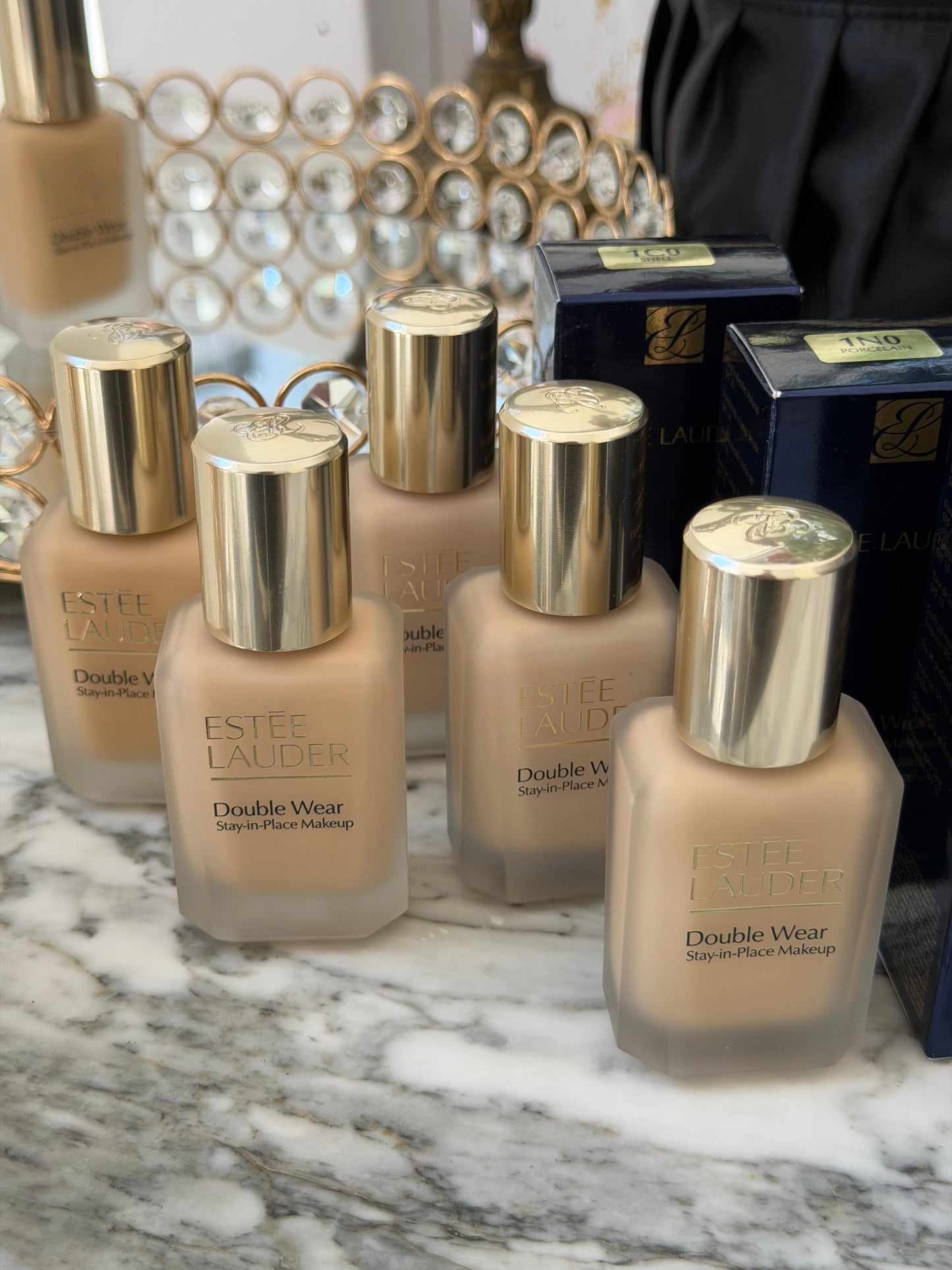 ESTÉE LAUDER Double Wear (New)
Stay-in-Place Longwear Matte Foundation
