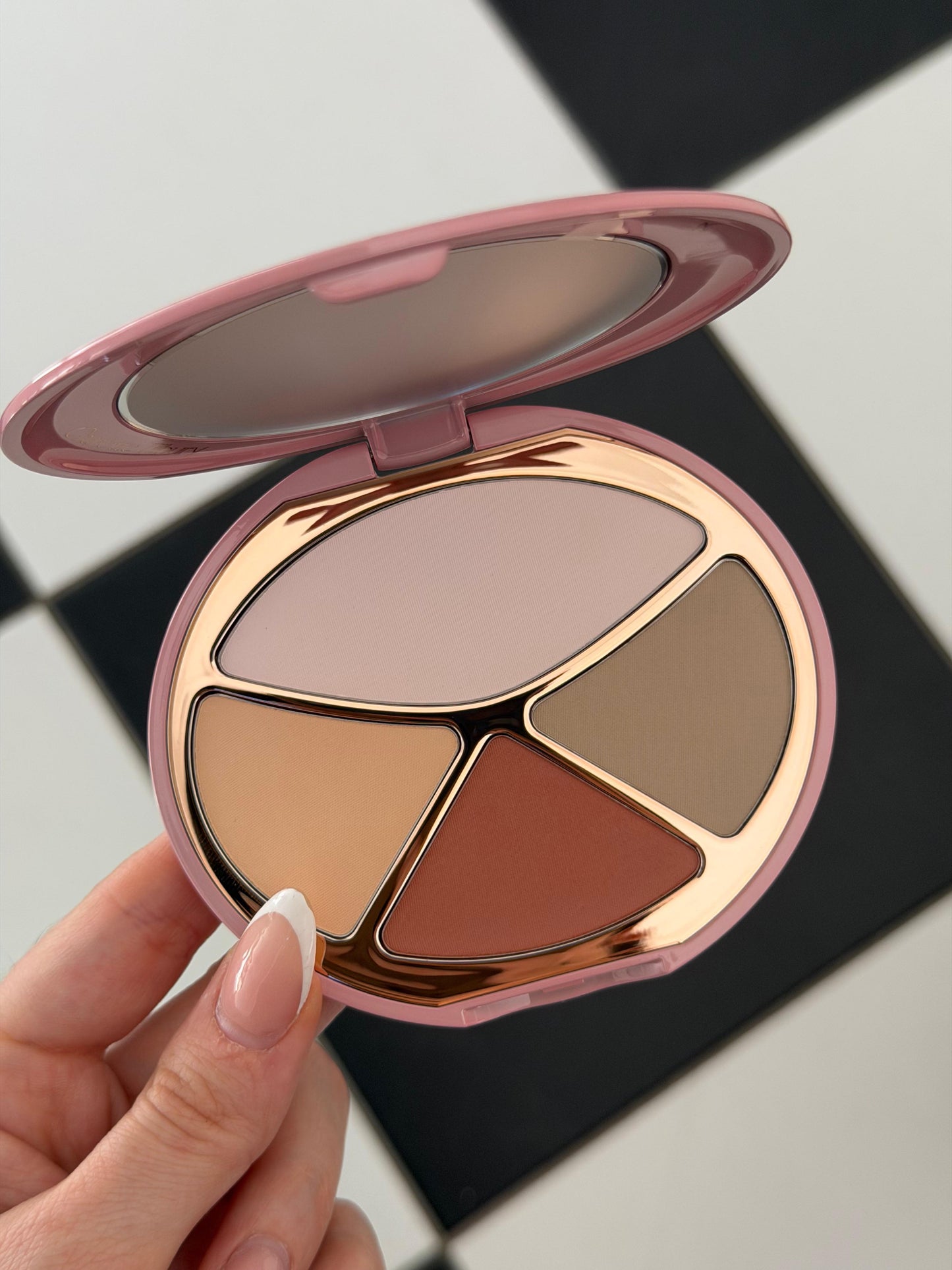 CHARLOTTE TILBURY 4 Colors Creamy Contour (Blush&Bronzer) Palette (03)