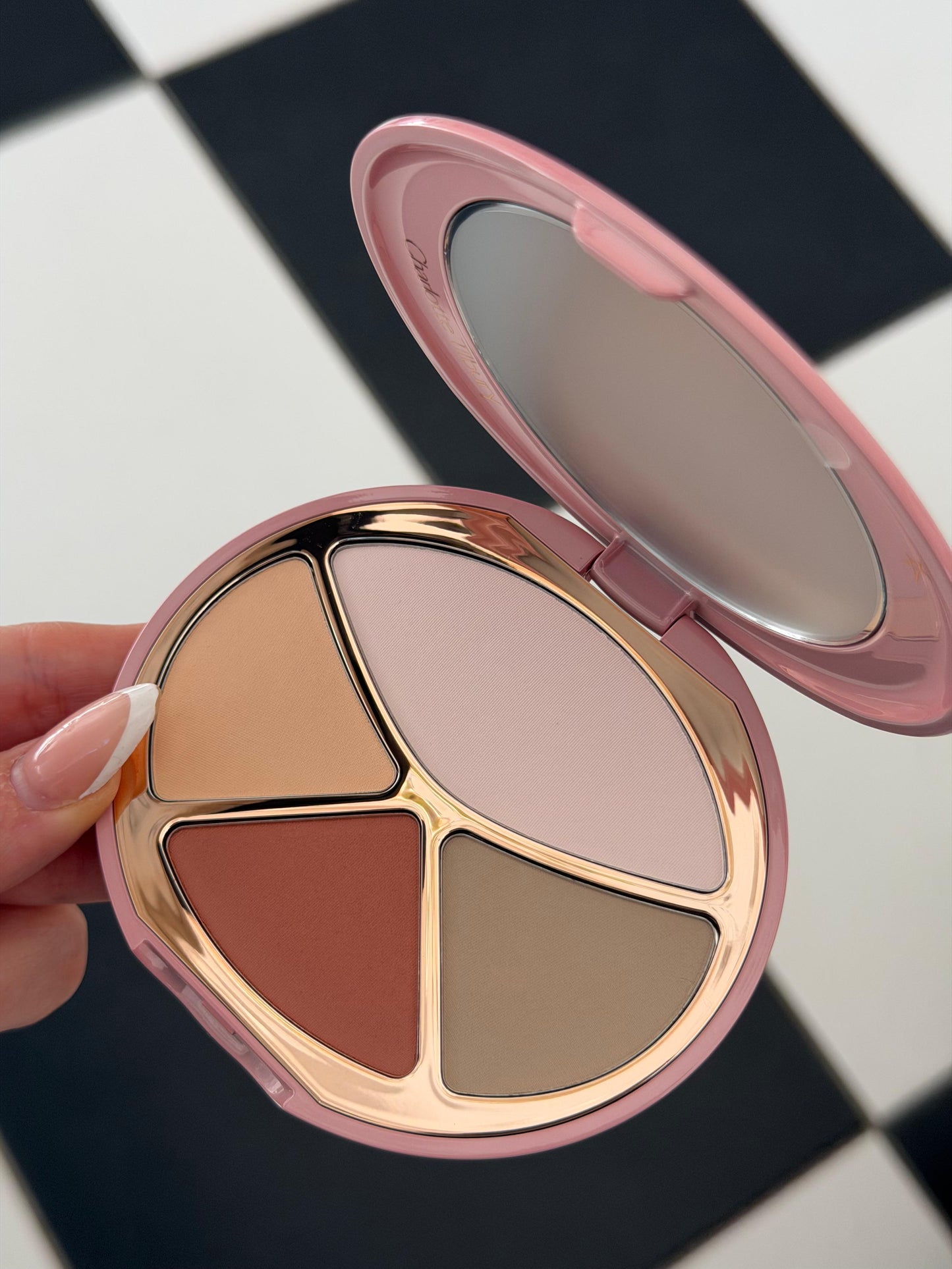 CHARLOTTE TILBURY 4 Colors Creamy Contour (Blush&Bronzer) Palette (03)