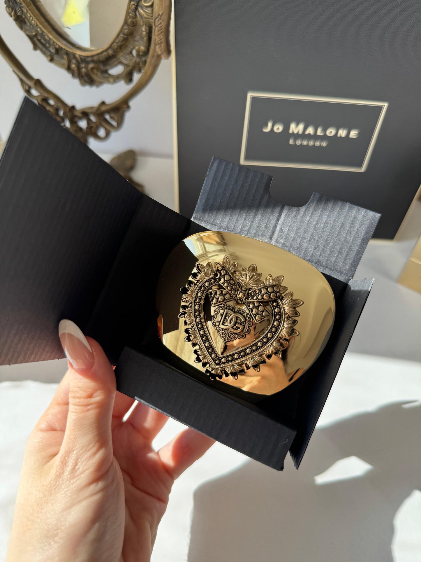 DOLCE&GABBANA Ever Icon Eye Palette (01)
10H Multi-Finish Day To Night Eyeshadow