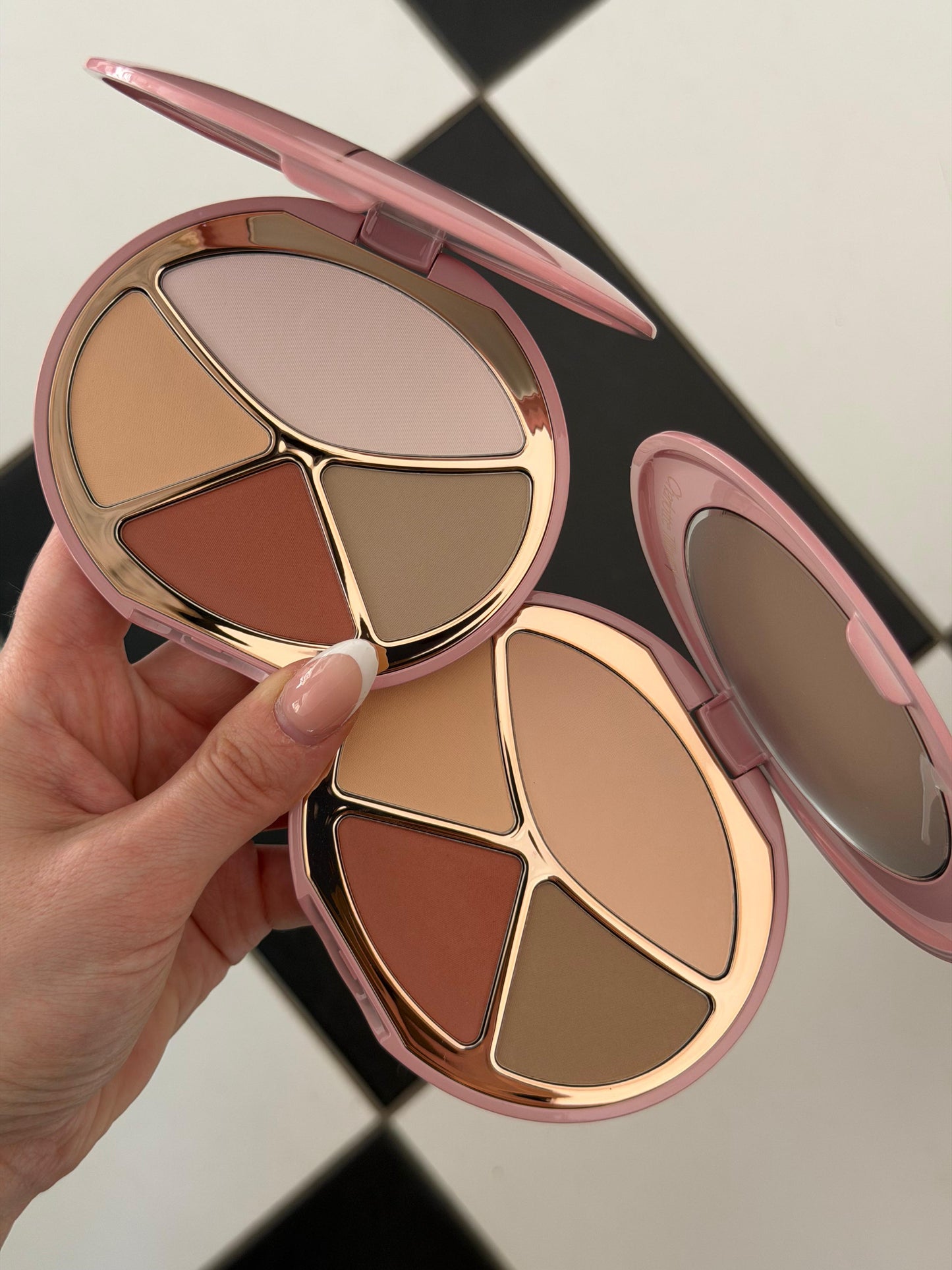 CHARLOTTE TILBURY 4 Colors Creamy Contour (Blush&Bronzer) Palette (04)