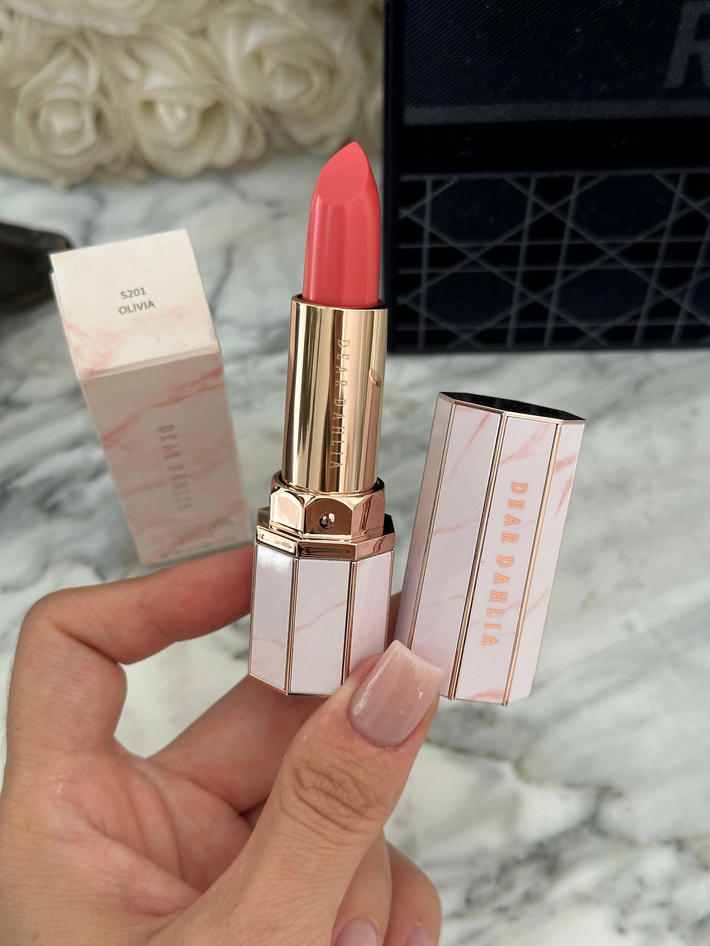 DEAR DAHLIA Blooming Edition
Paradise Tinted Blooming Balm - Lip Balm