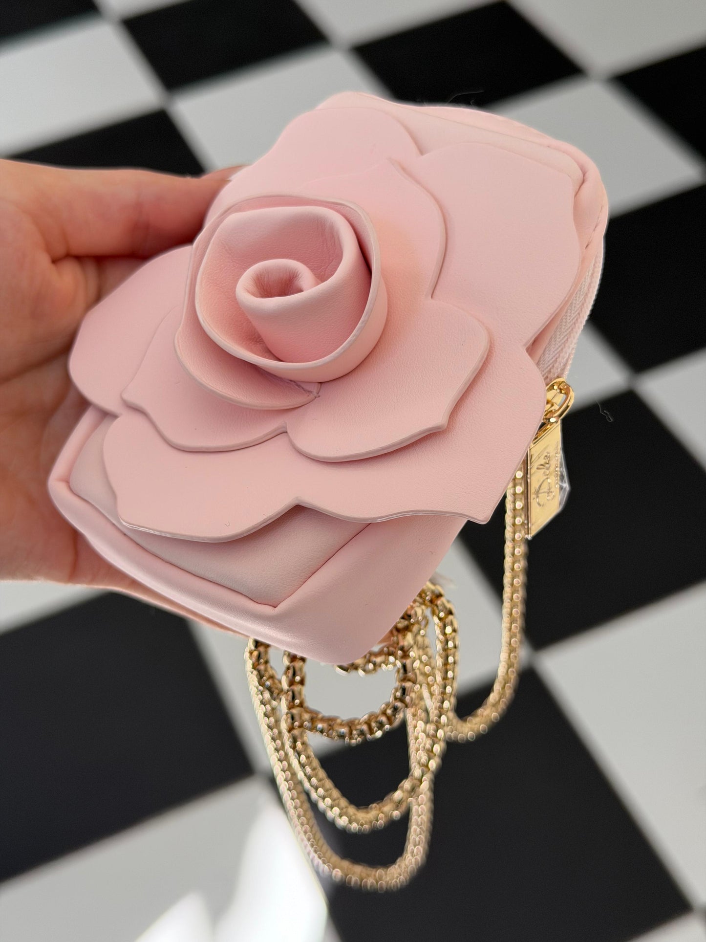 DOLCE&GABBANA
Rose Golden Pink Beauty Pouch