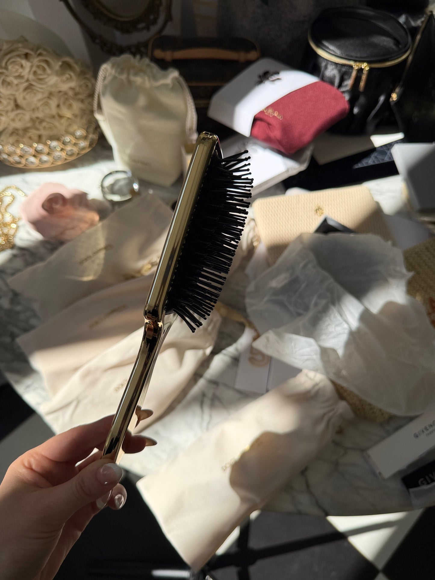 DOLCE&GABBANA The One Luxury Golden Hairbrush