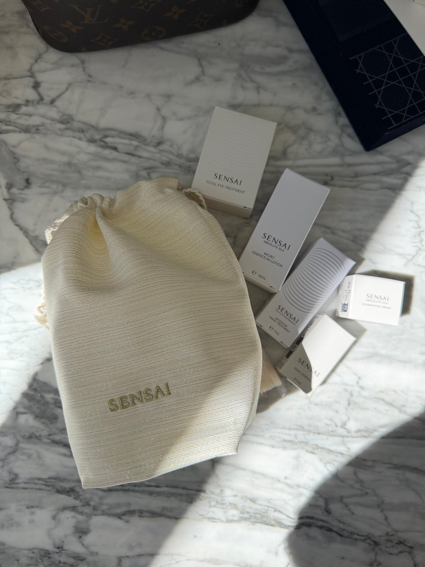 SENSAI Deluxe GWP Set With 6 Products