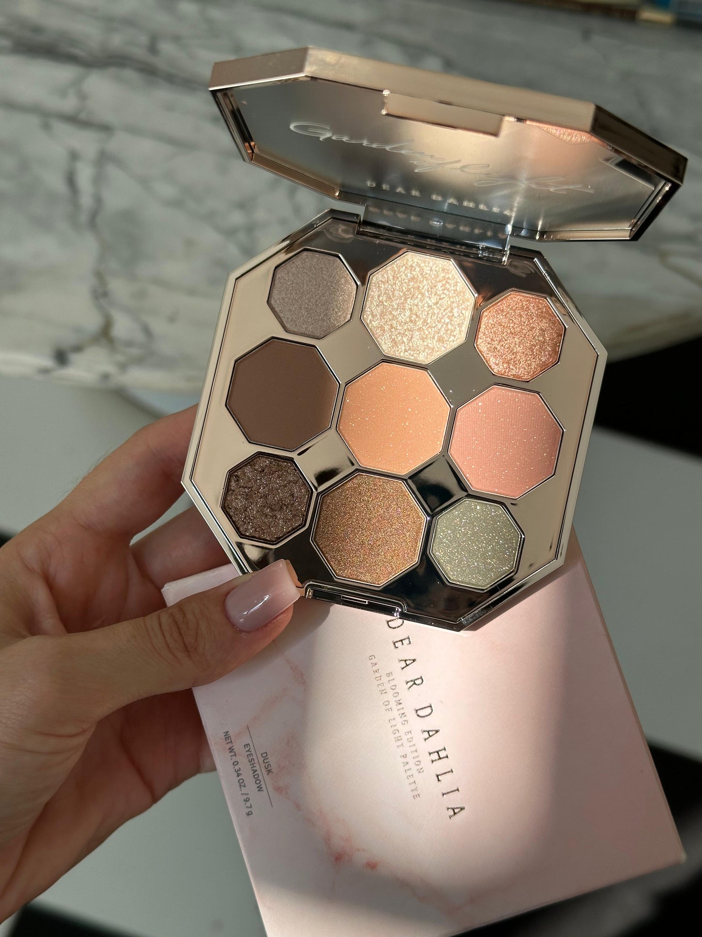 DEAR DAHLIA Blooming Edition
Garden of Light Palette - Eyeshadow
