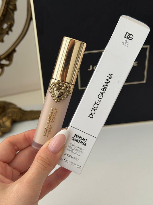 DOLCE&GABBANA Everlast Concealer 
24H Wear Crease-Proof Hydrating (03)