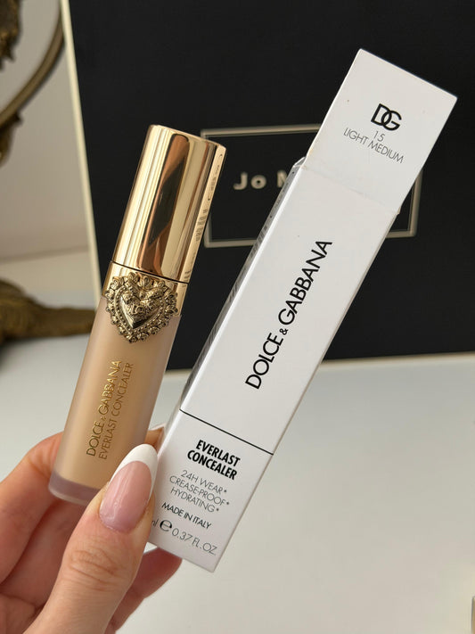 DOLCE&GABBANA Everlast Concealer 
24H Wear Crease-Proof Hydrating (15)