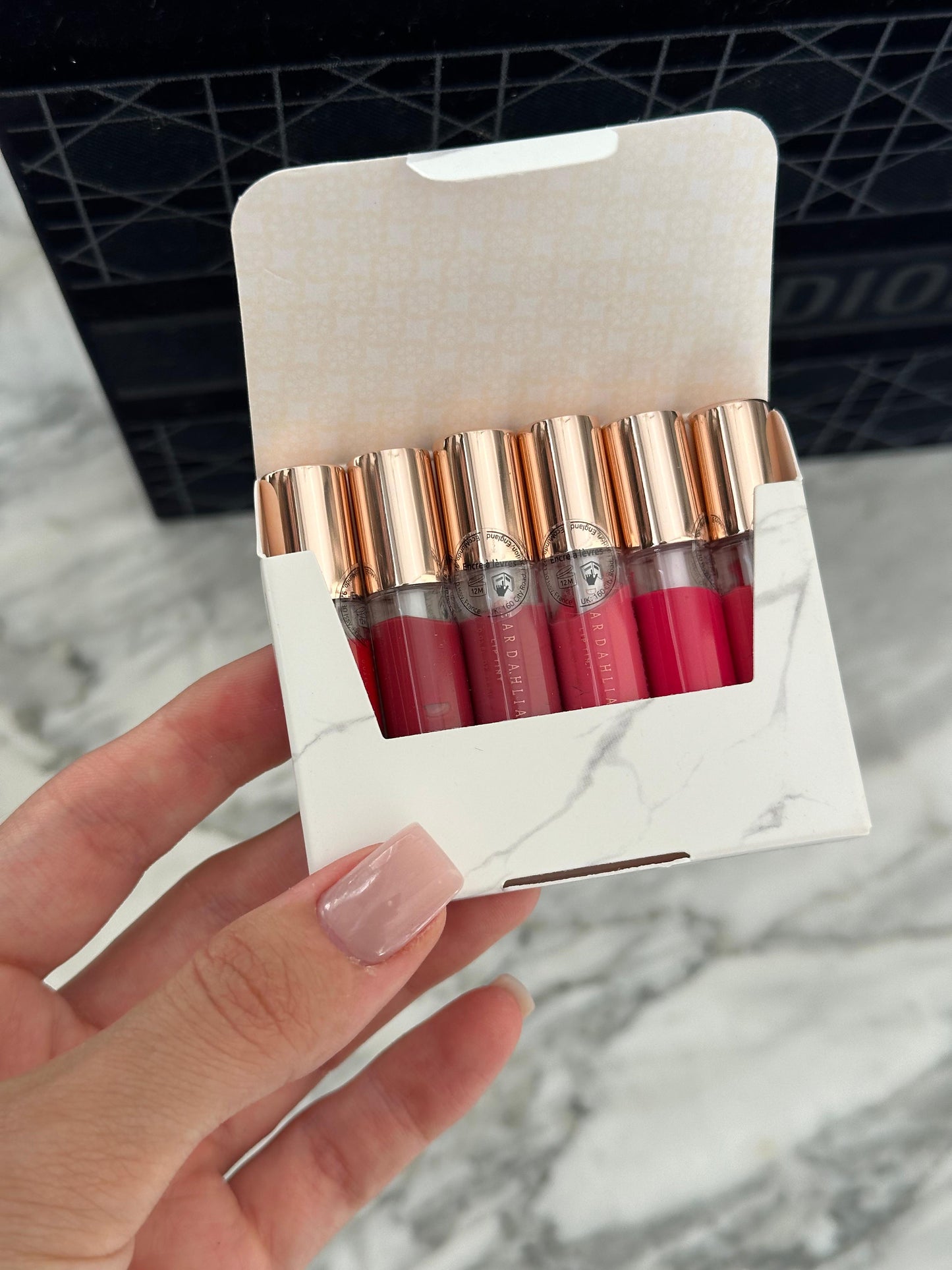 DEAR DAHLIA
Mini Paradise Dream Velvet Lip Mousse 6-Piece Set