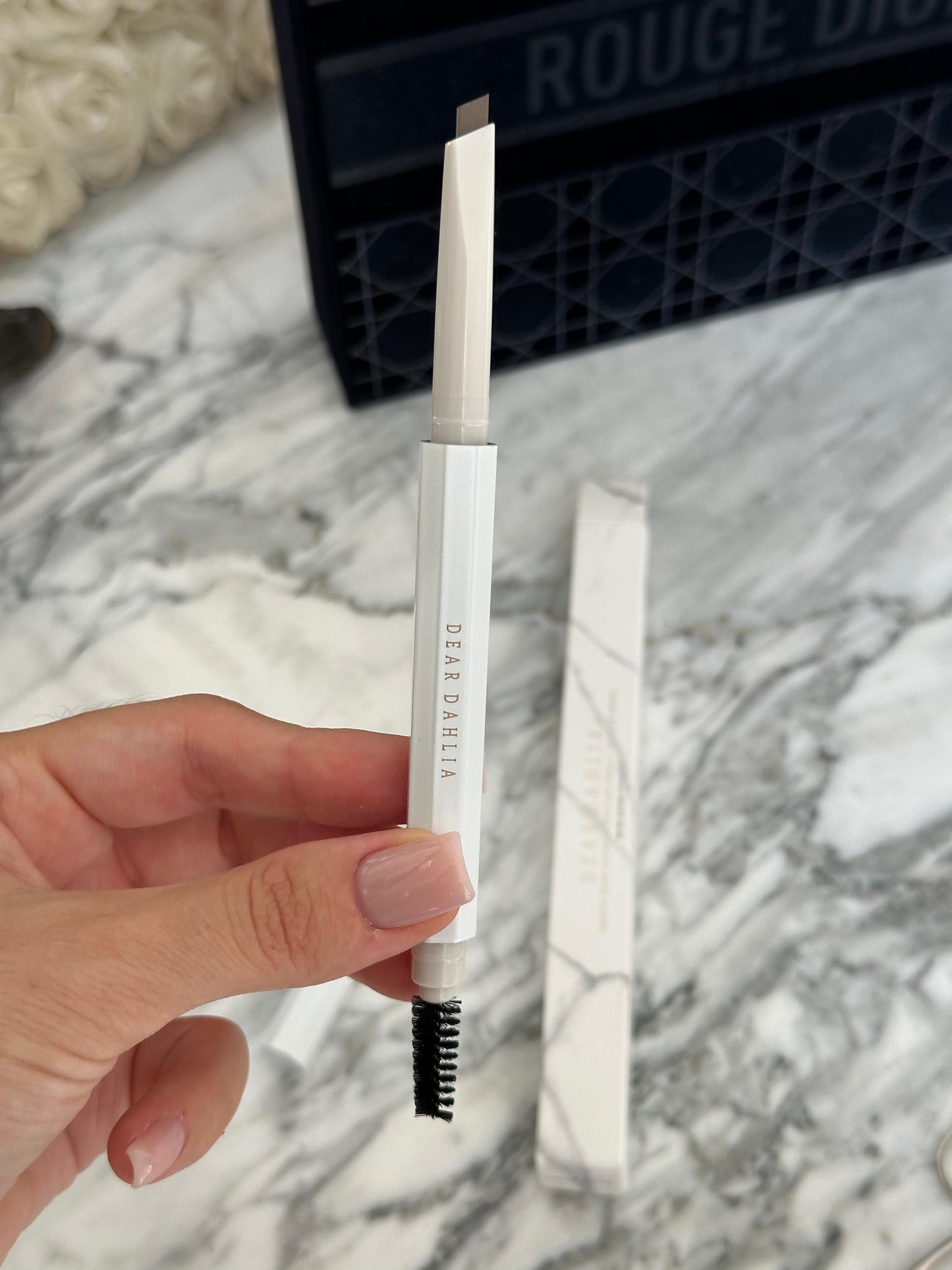 DEAR DAHLIA Perfect Brow Longwear Sculpting Pencil