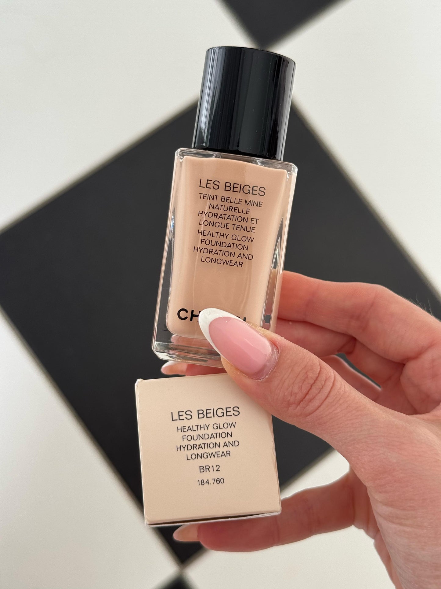 CHANEL Les Beiges
Healthy Glow Foundation Hydration and Longwear
