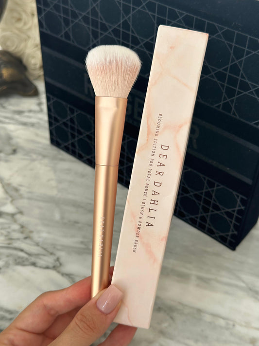 DEAR DAHLIA Pro Petal Brush - Blush & Powder Brush