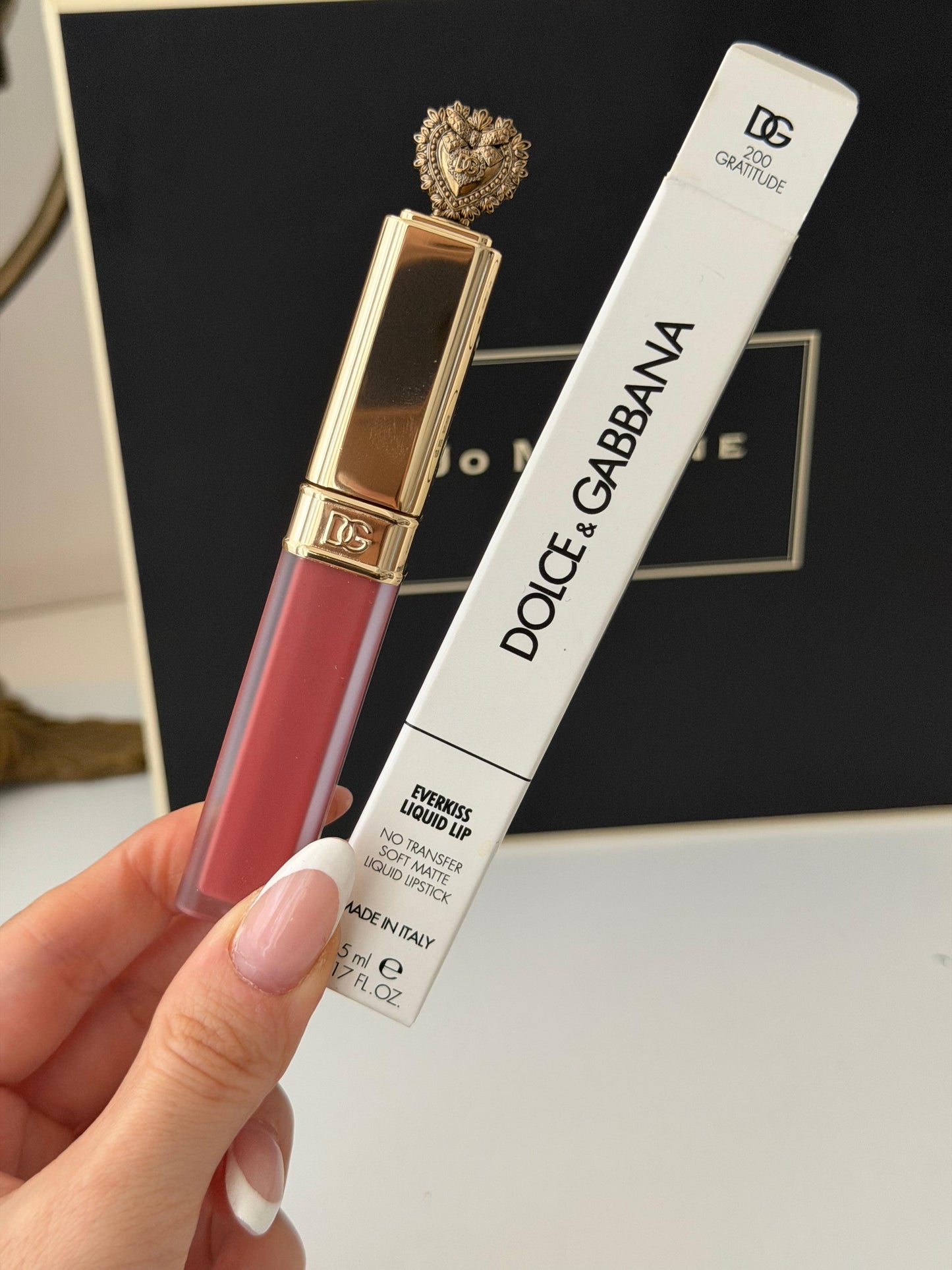 DOLCE&GABBANA
Everkiss Liquid Lipstick (200)
