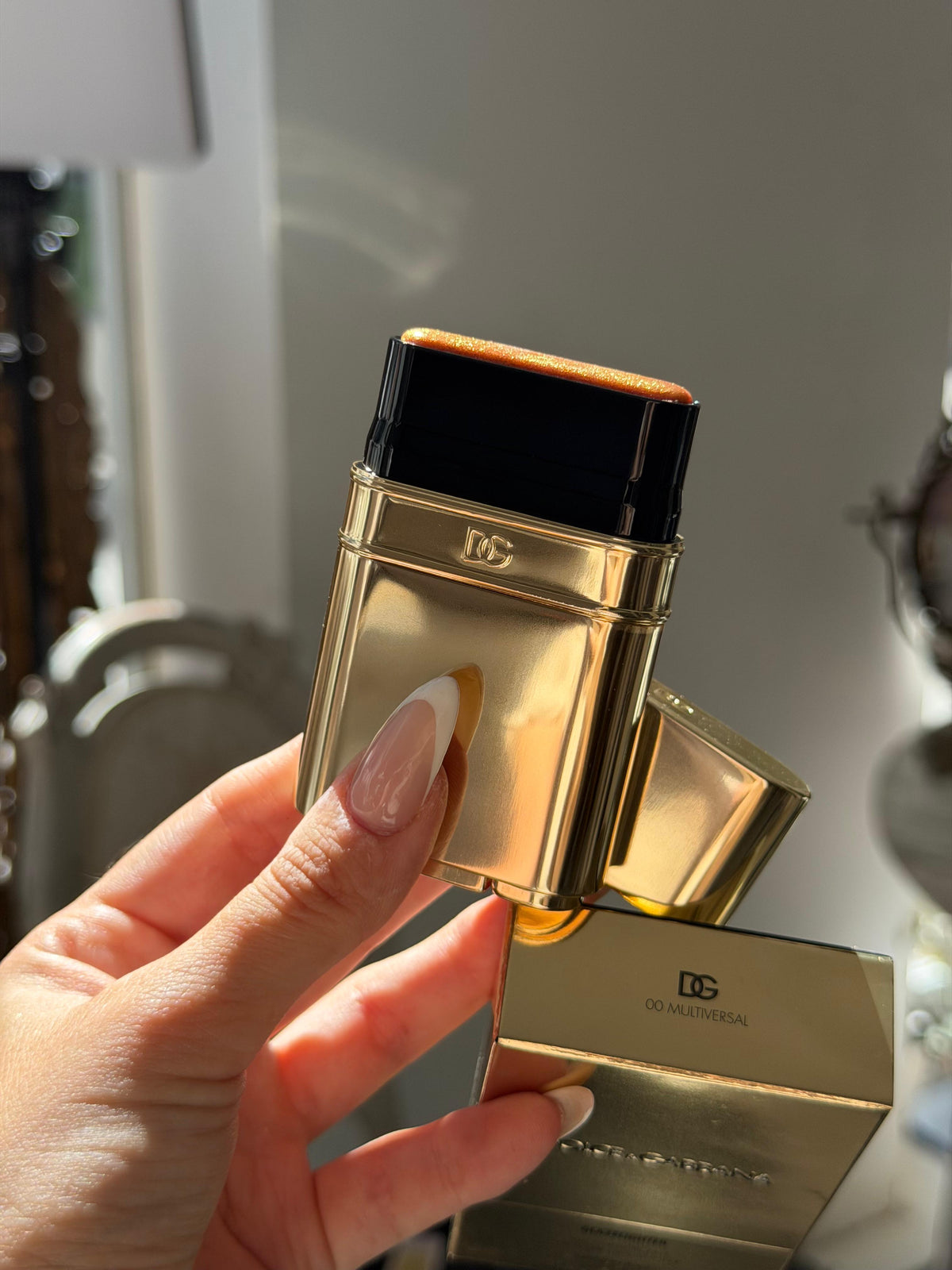 DOLCE&GABBANA Glazelighter Glowpalescent All Over Highlighter - 00 Multiversal