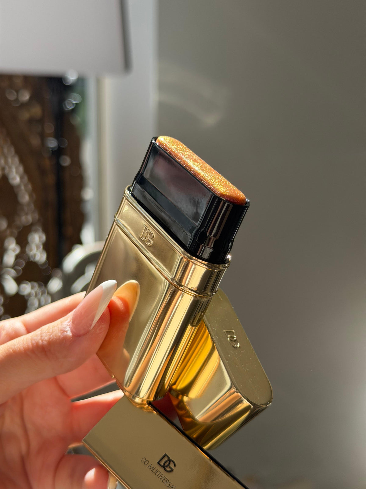 DOLCE&GABBANA Glazelighter Glowpalescent All Over Highlighter - 00 Multiversal