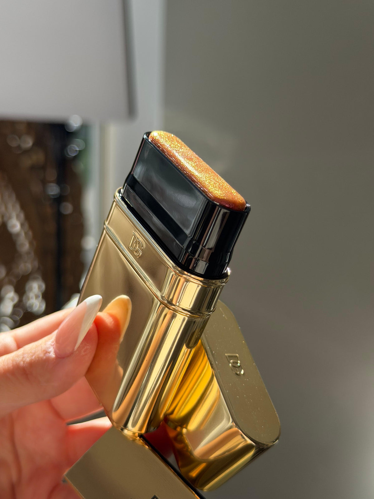 DOLCE&GABBANA Glazelighter Glowpalescent All Over Highlighter - 00 Multiversal