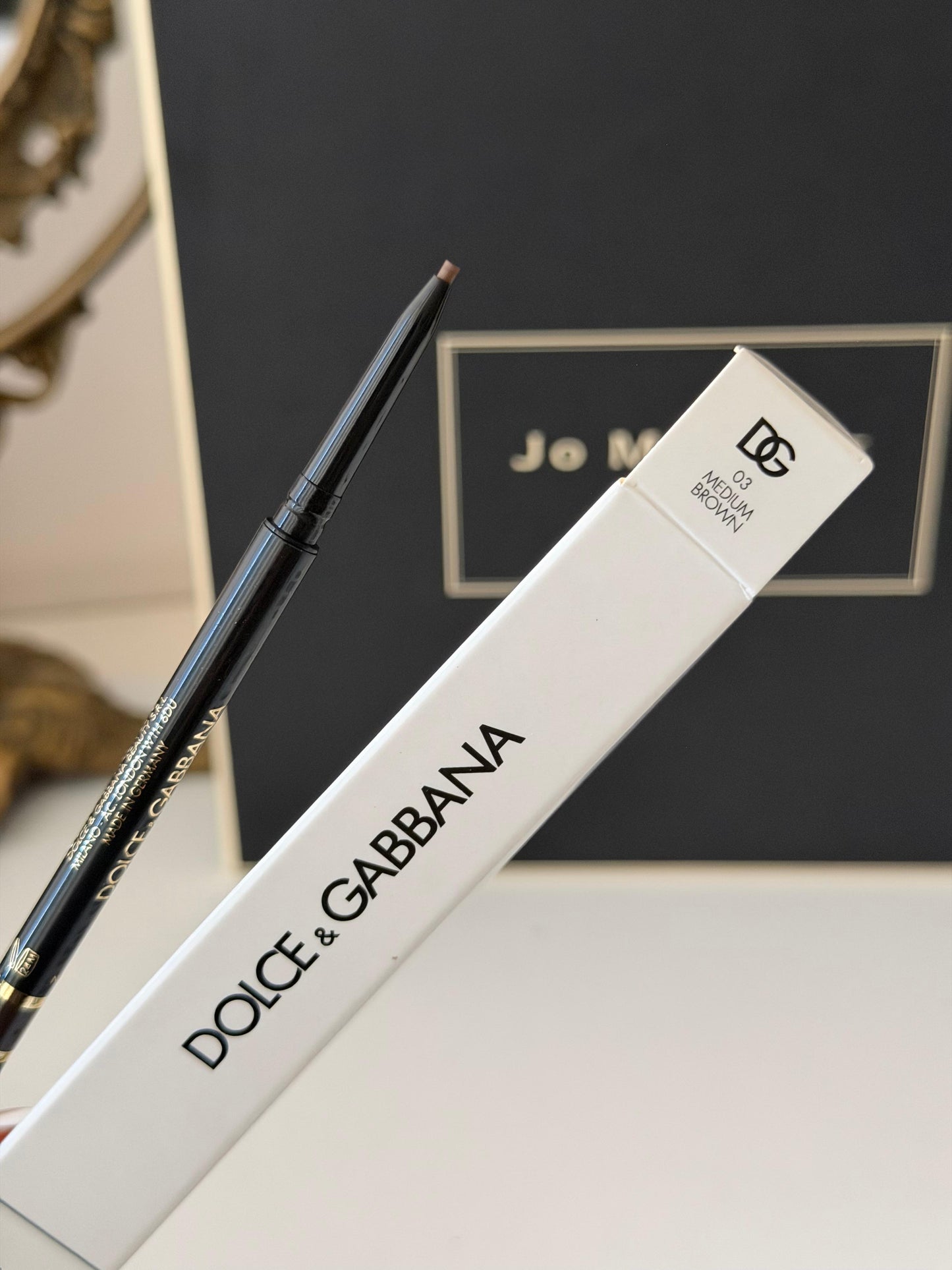DOLCE&GABBANA Brow Restyler Pencil (03)
16H Lasting Fill & Shape Micro Brow Pencil