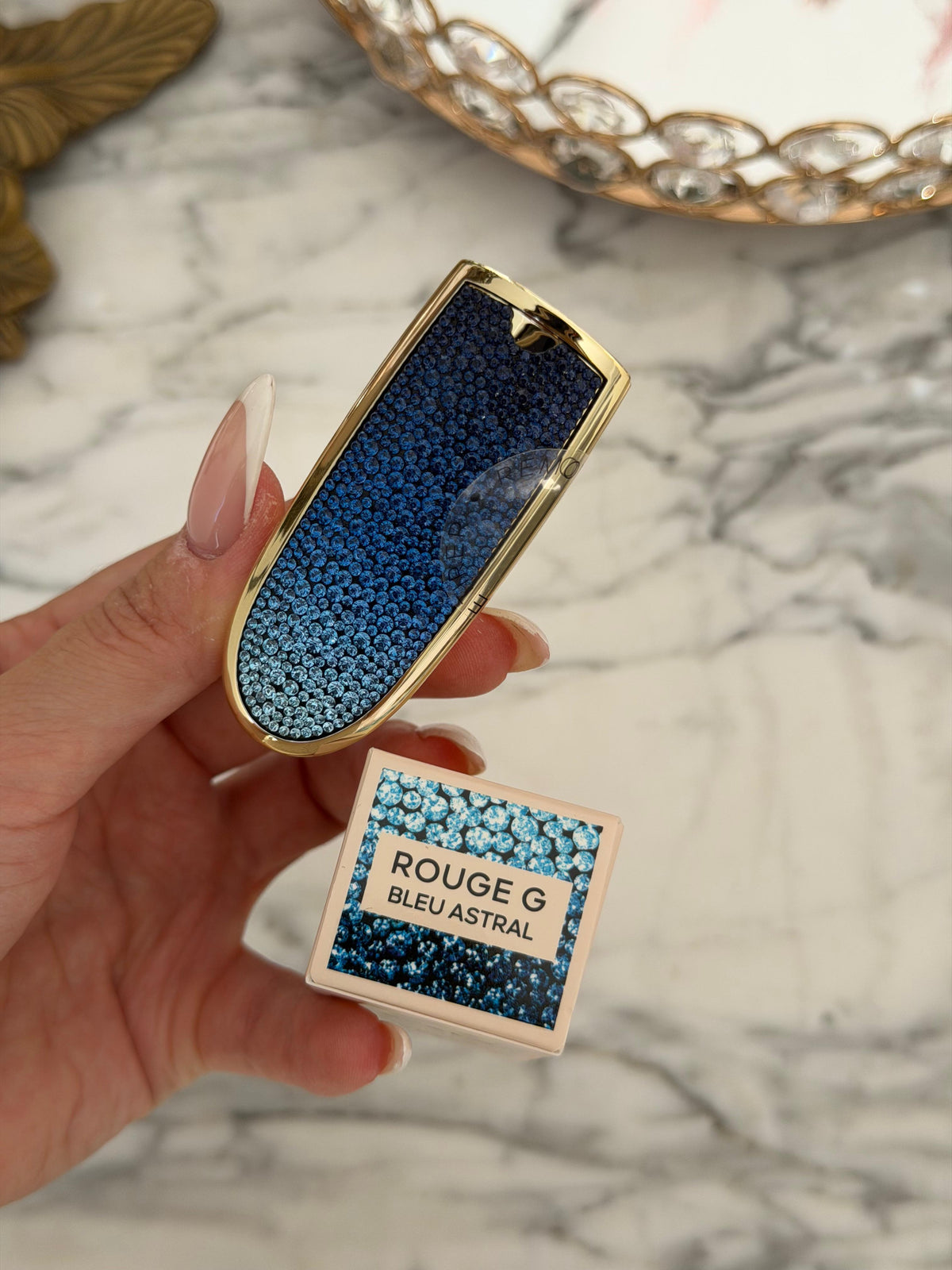 GUERLAIN Rouge G - Bleu Astral
The Double Mirror Jewel Case