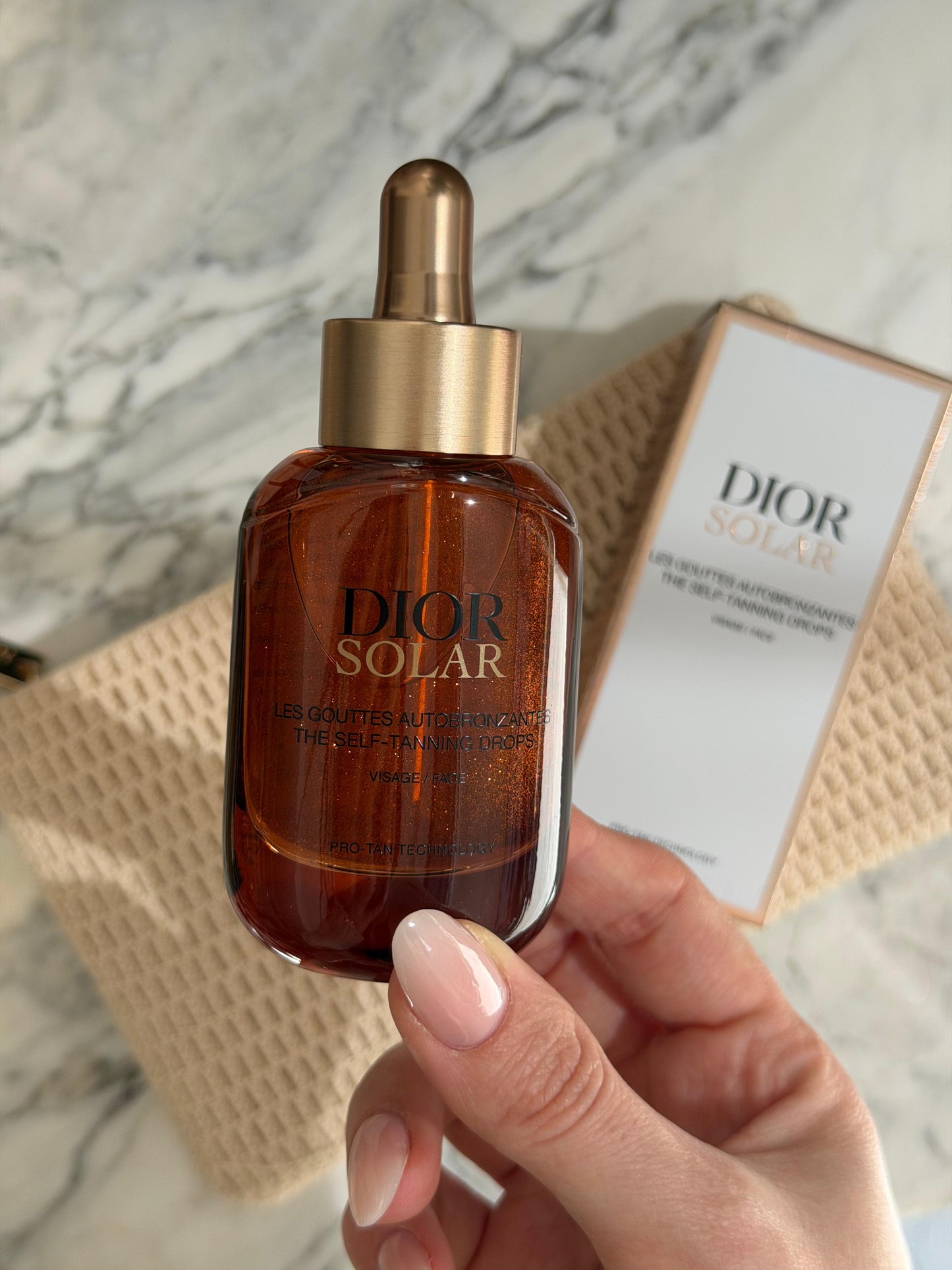 DIOR Solar The Self-Tanning Drops