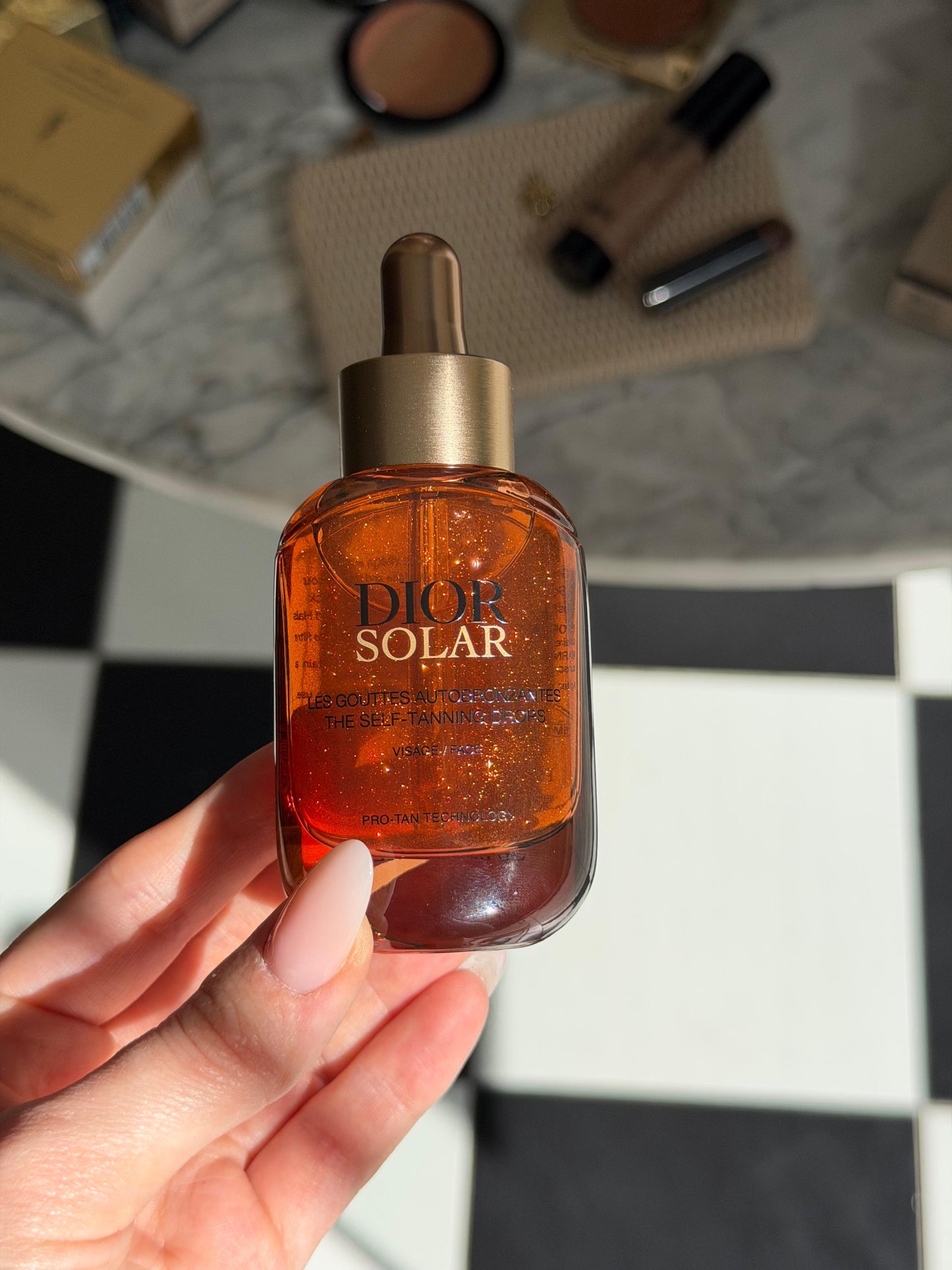 DIOR Solar The Self-Tanning Drops