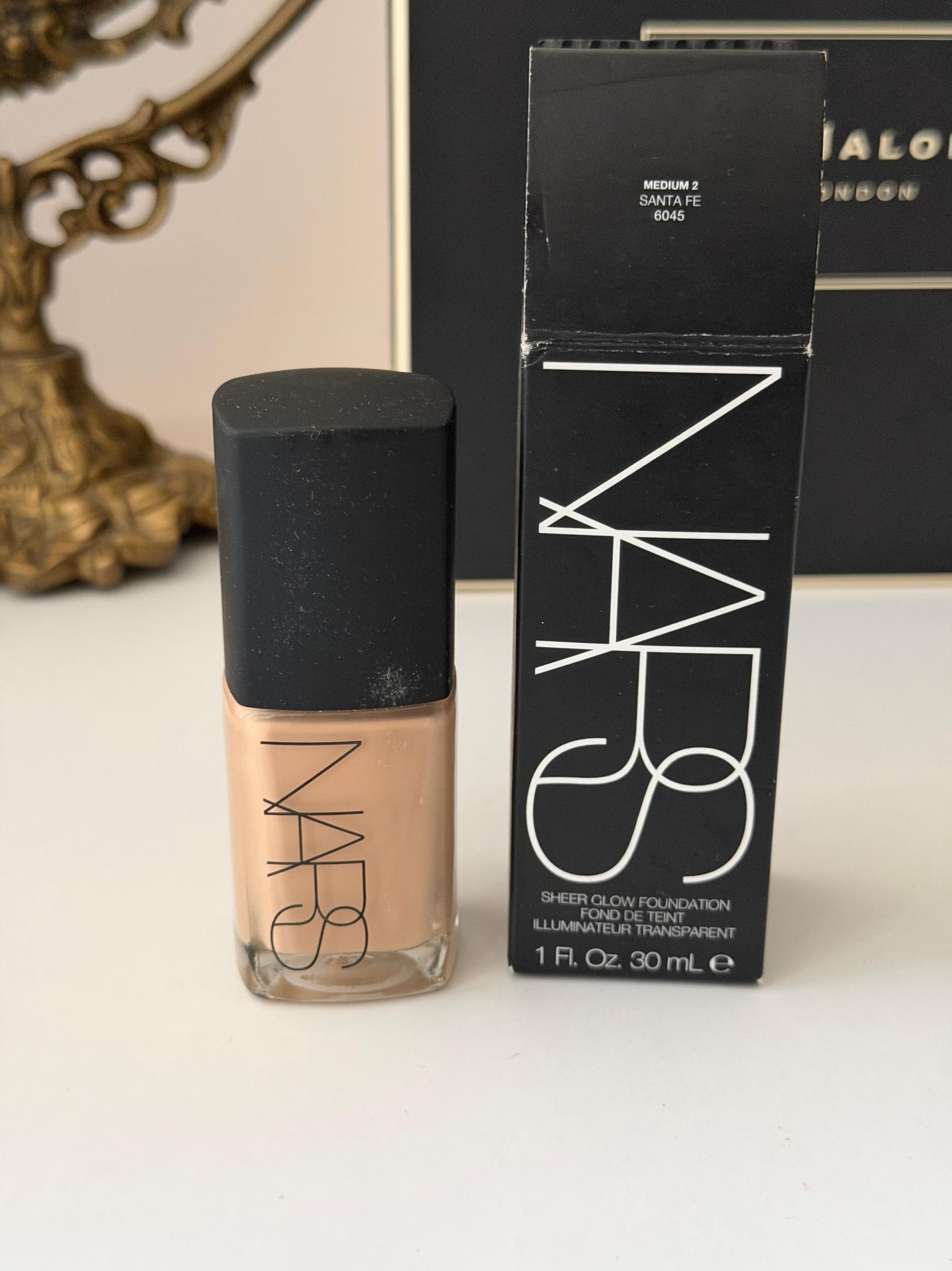 NARS Sheer Glow Foundation - Santa Fe