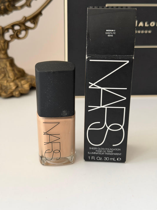 NARS Sheer Glow Foundation - Santa Fe