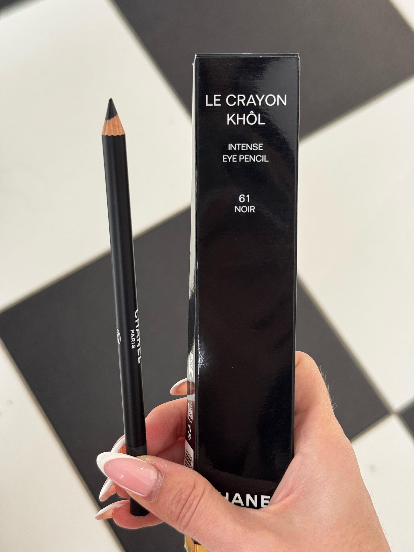 CHANEL Intense Eye Liner Pencil - Le Crayon Khôl Noir (61)