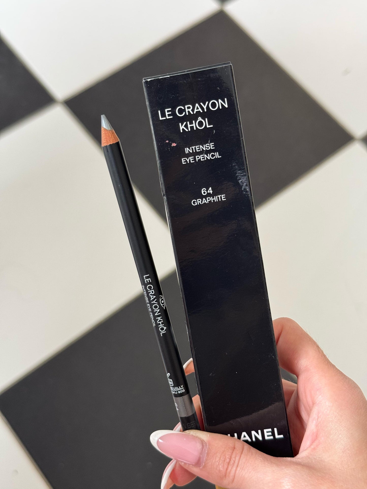 CHANEL Intense Eye Liner Pencil - Le Crayon Khôl Noir (64)