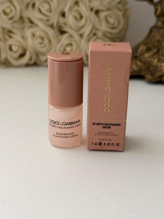 DOLCE&GABBANA Re-Birth Niacinamide Serum Mini
Regenerating & Smoothing