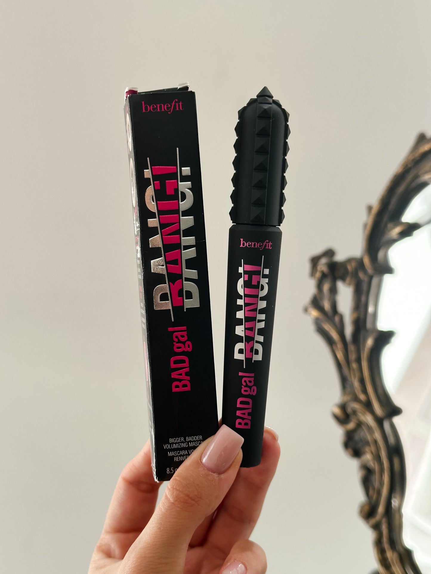 BENEFIT BAD gal Bang!
Bigger, Badder Volumizing Mascara