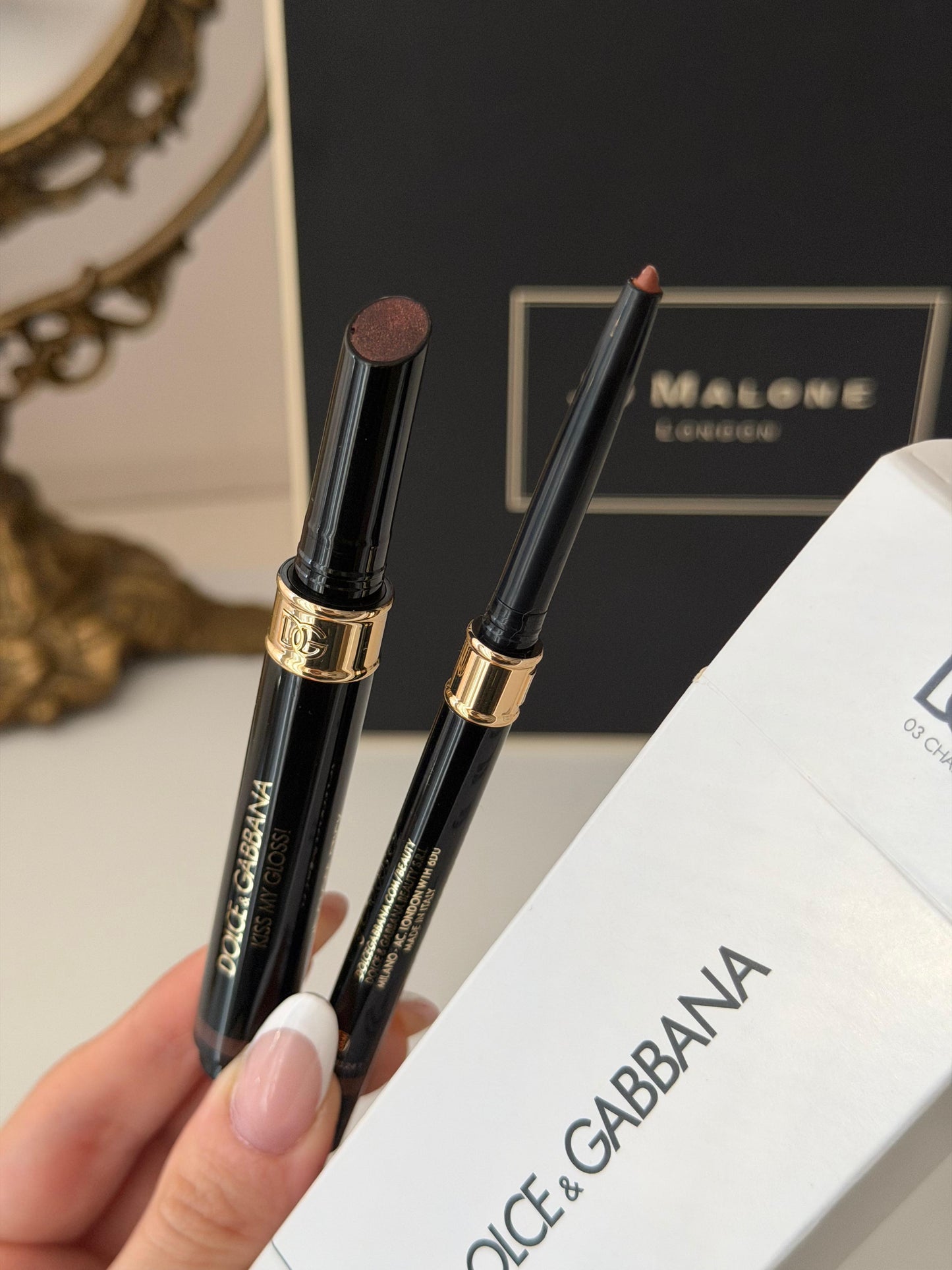 DOLCE&GABBANA Kiss My Gloss!
4D Gloss Stick & Lip Liner Duo (03)