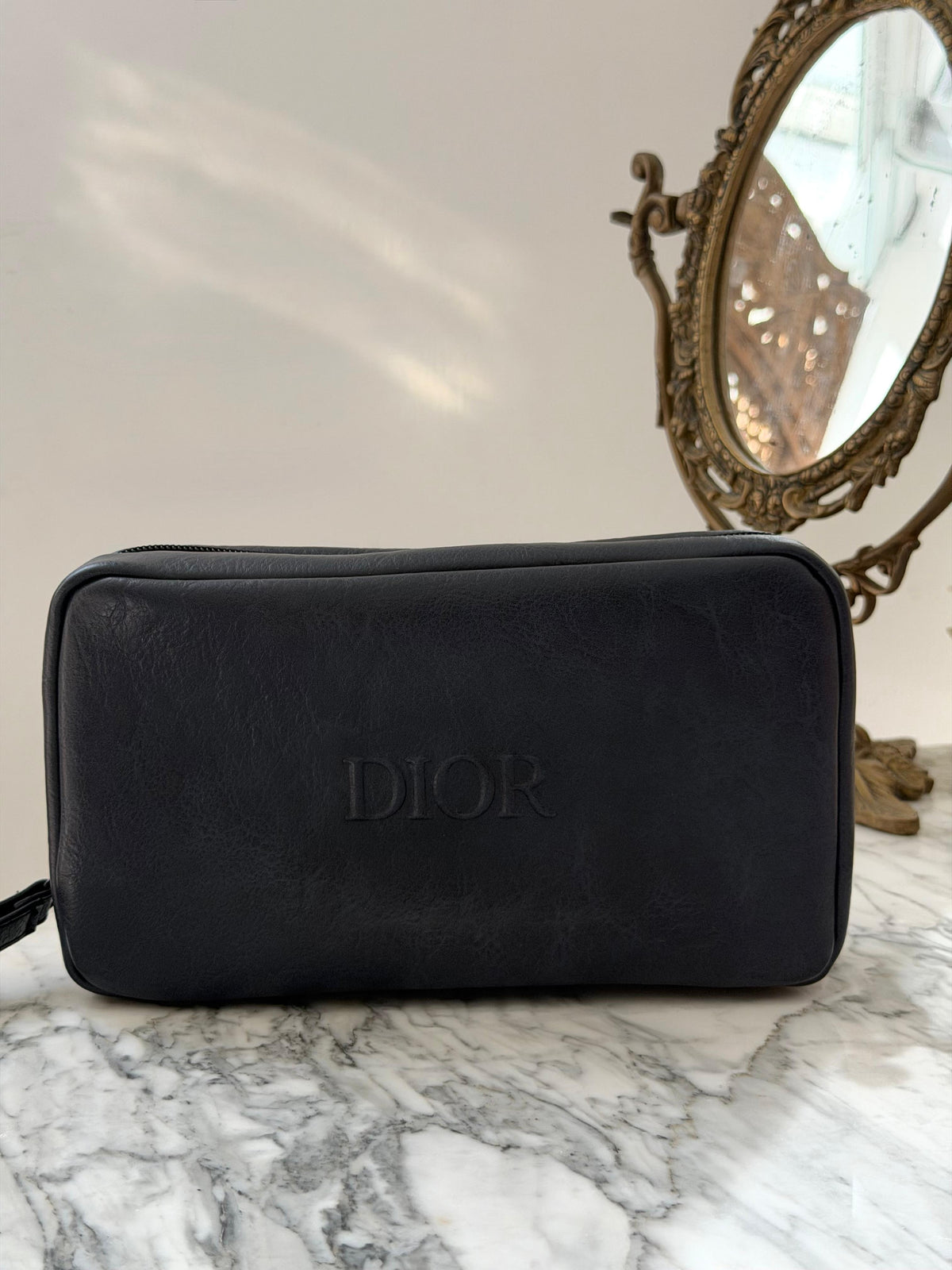 DIOR
Homme Pouch Gift