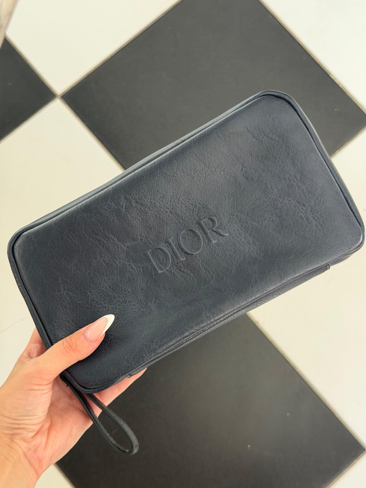 DIOR
Homme Pouch Gift
