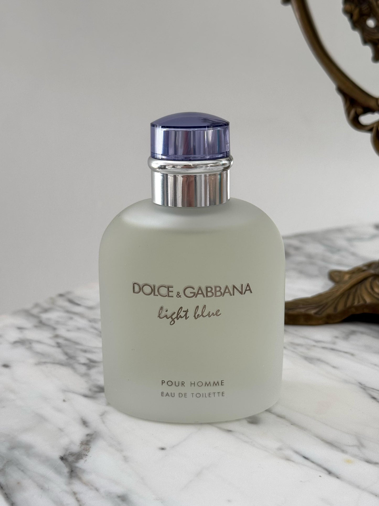 DOLCE&GABBANA Light Blue Pour Homme Eau de Toilette
Woody Aromatic Notes