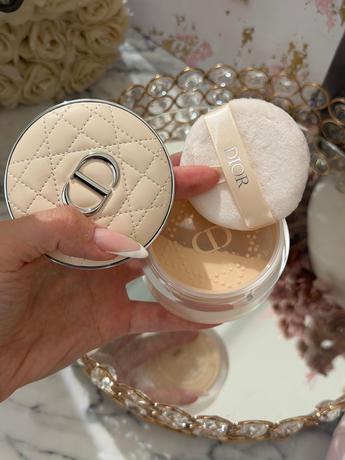 DIOR Forever On Set Powder (02)
Loose Setting Powder - Invisible Blurring Matte Finish